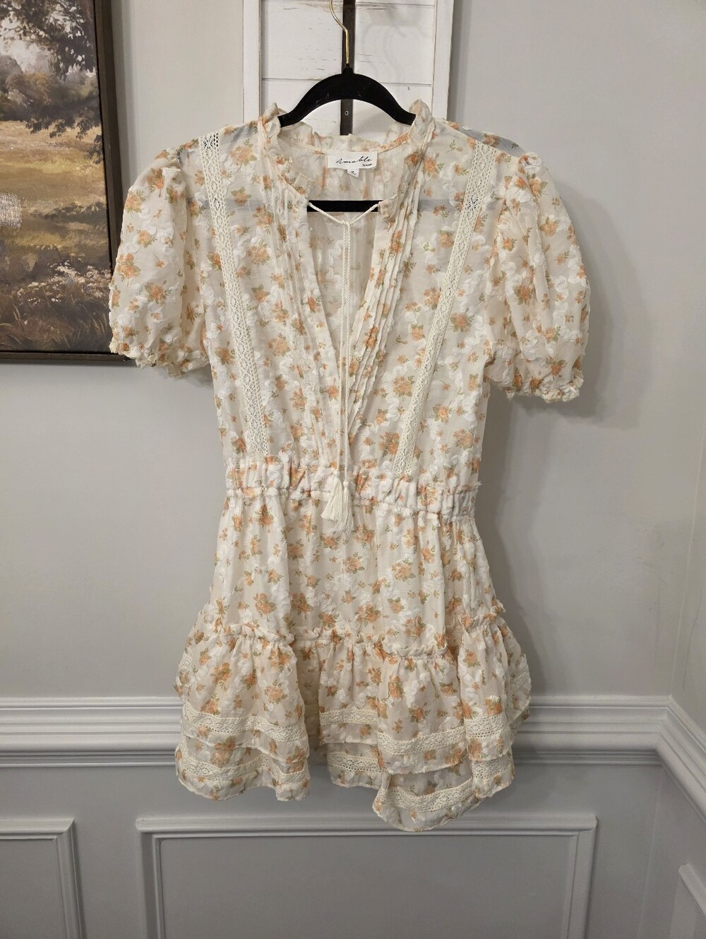 Amable by Mable Lennon White Orange Floral Tiered Mini Dress Size Medium